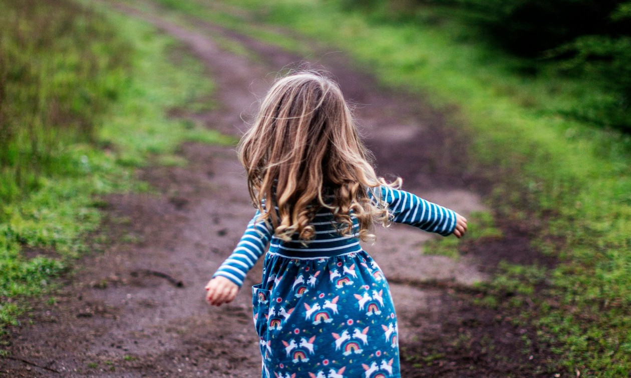 Βόλος: Πώς βρέθηκαν φωτογραφίες στο κινητό της μητέρας που κατηγορείται για πορνογραφικό υλικό