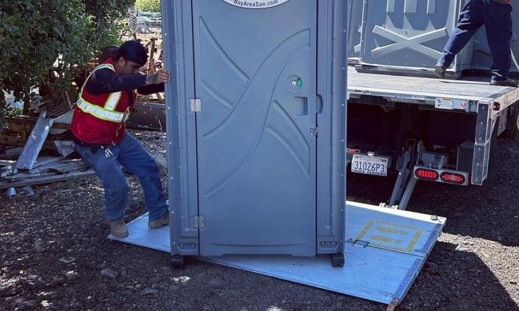 Ο «επιχειρηματίας της χρονιάς»: Η… αηδιαστική ιδέα που του αποφέρει 4 εκατ. ευρώ τον χρόνο