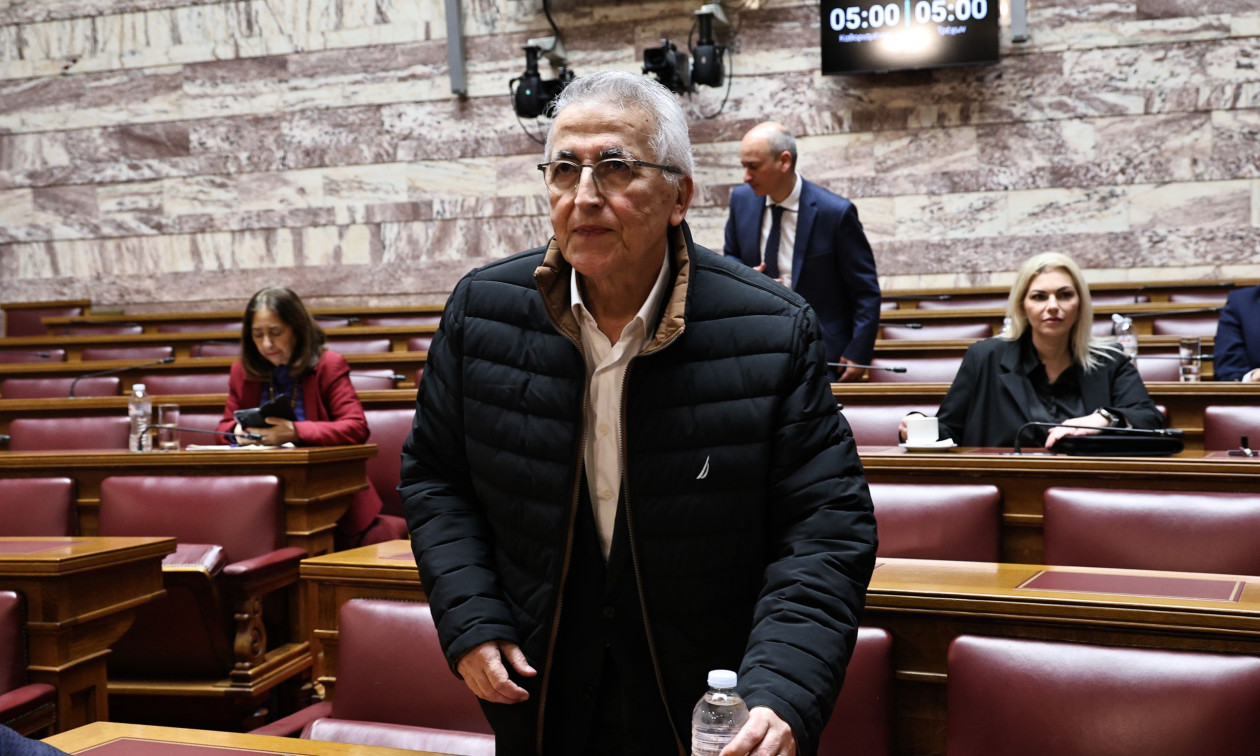 Δεν μας αγγίζει η υπόθεση Παναγόπουλου – Ήταν ενεργό, εμβληματικό μέλος του ΠΑΣΟΚ, λέει το Μαξίμου