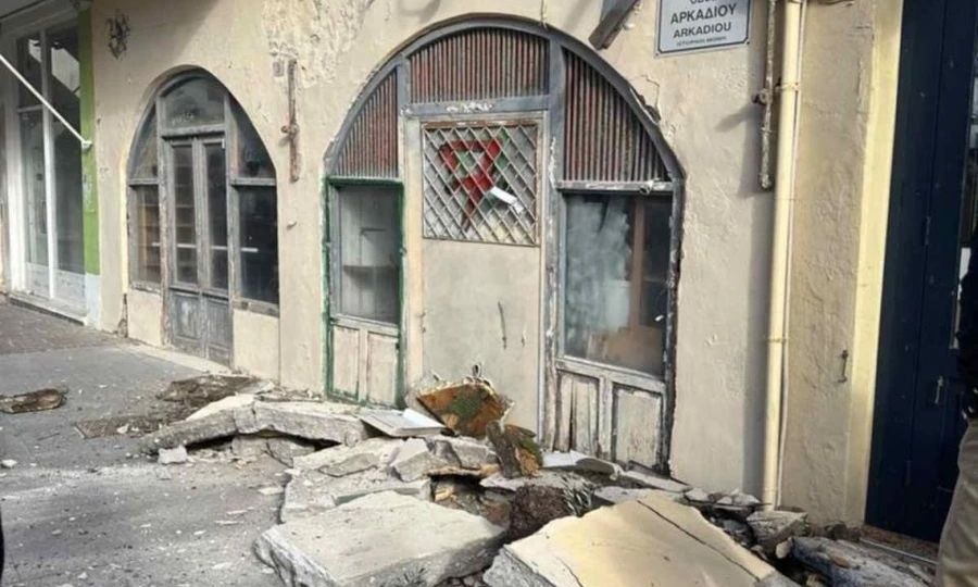 Ρέθυμνο: Υποχώρησε τμήμα παλιού κτηρίου στο κέντρο της πόλης