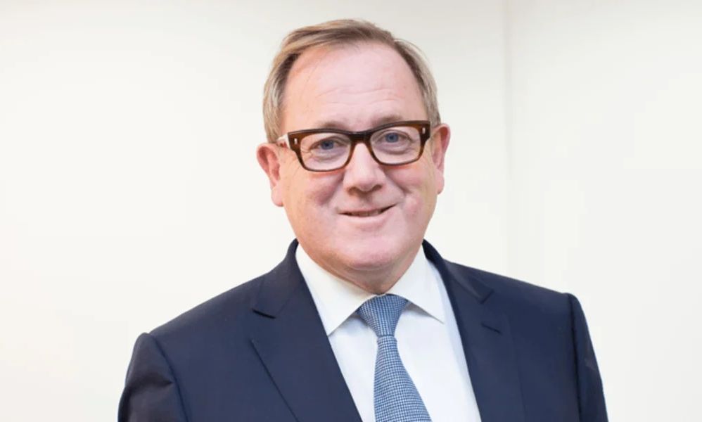 Δέκα μαθήματα του Mark Dixon για το επιχειρείν: Μισός αιώνας εμπειρίας στην κορυφή της αγοράς