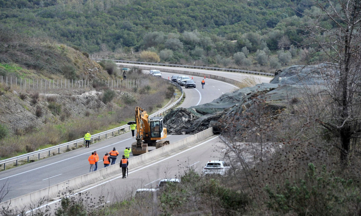Κλειστή για τρεις μήνες η Ιόνια Οδός προς Αντίρριο εξαιτίας της κατολίσθησης