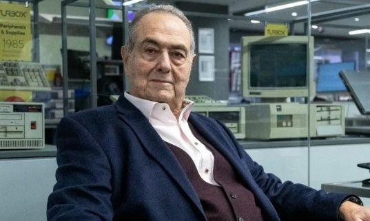 Τα Public αποχαιρετούν τον Γιώργο Γεράρδο