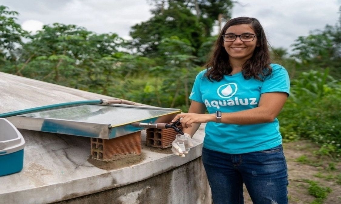 Η 15χρονη που μετέτρεψε το βρώμικο νερό σε πόσιμο με «ηλιακή απολύμανση»