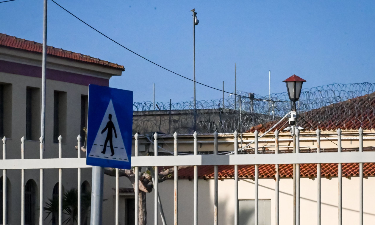 Φωτιά στις φυλακές Τρικάλων