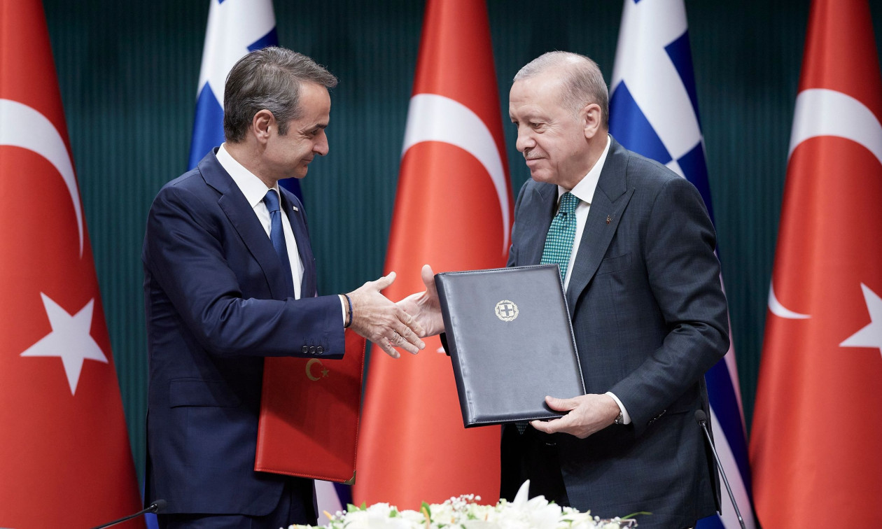 Αισιοδοξία χωρίς αυταπάτες στην κυβέρνηση μετά τη συνάντηση Μητσοτάκη – Ερντογάν