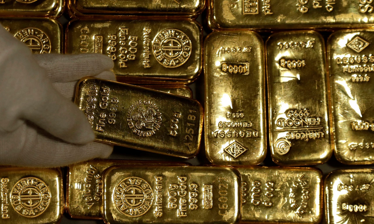 Ιταλία: Αφηρημένος άνδρας πέταξε στα σκουπίδια 20 ράβδους χρυσού αξίας 120.000 ευρώ