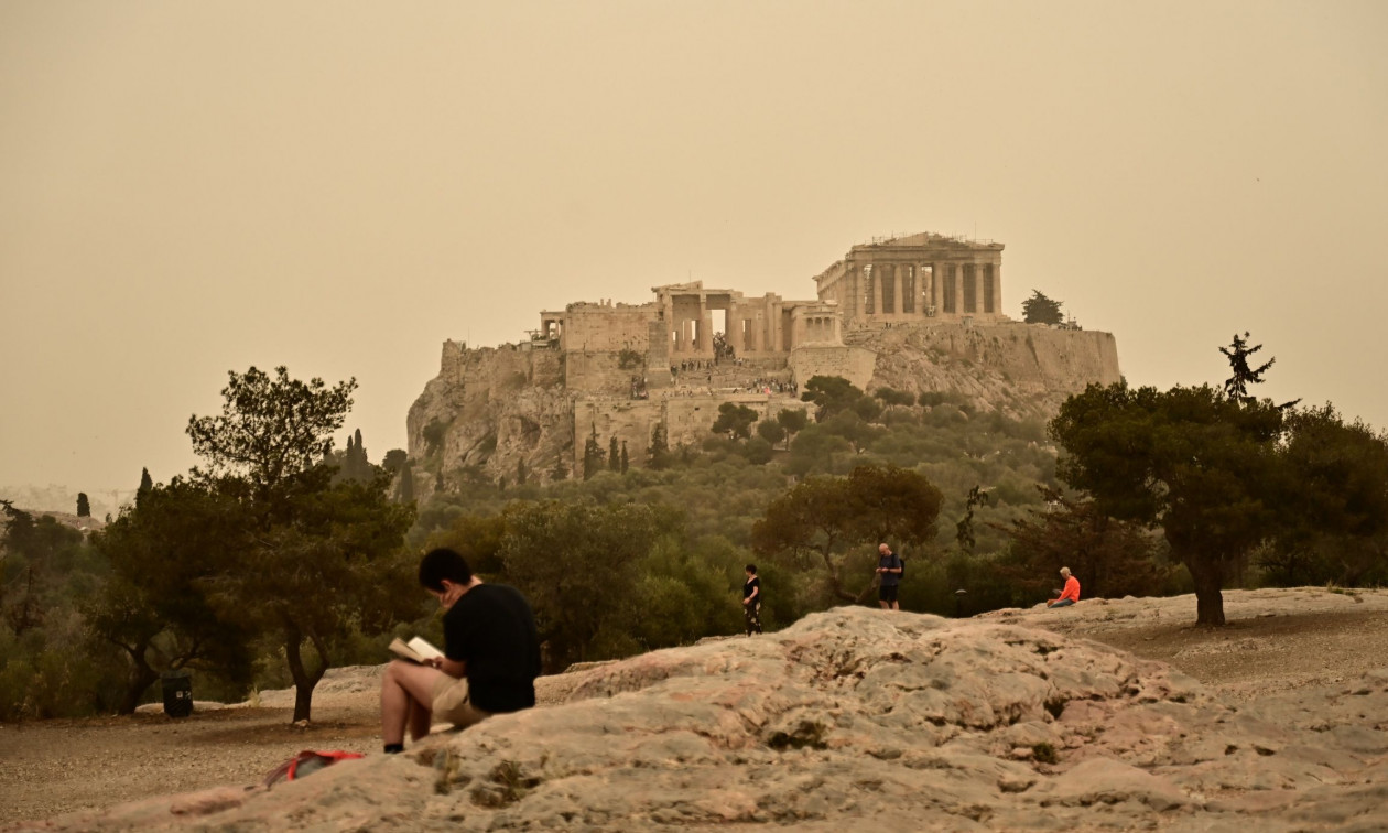 Αφρικανική σκόνη: Θα «πνίξει» τη χώρα το Σαββατοκύριακο – Οι περιοχές που θα επηρεαστούν