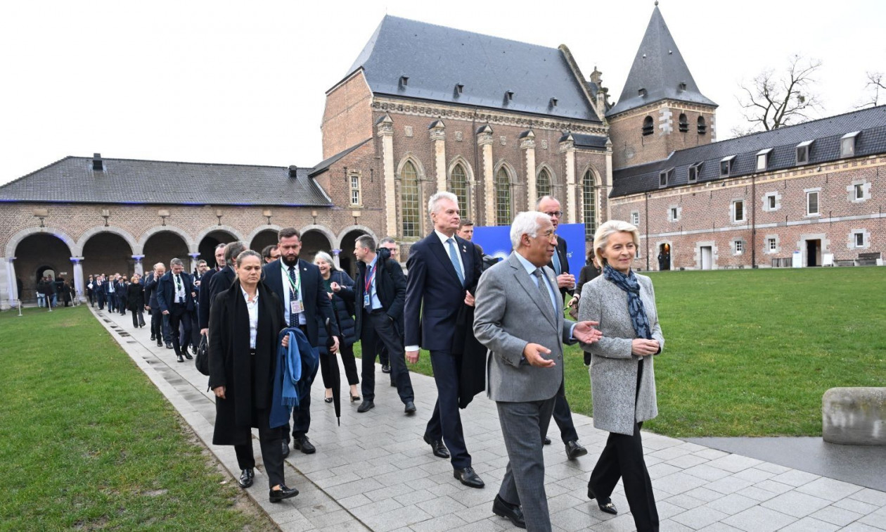 Οργισμένος ο Σάντσεθ με τη Μελόνι για την άτυπη σύνοδο στο Κάστρο Alden Biesen