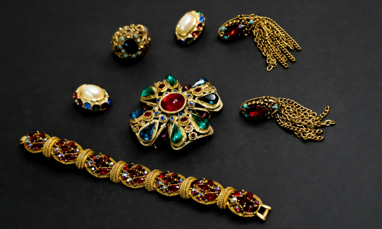 Θύμα απάτης 65χρονος από τον Βόλο – Έδωσε σε άγνωστη κοσμήματα αξίας 4.500 ευρώ