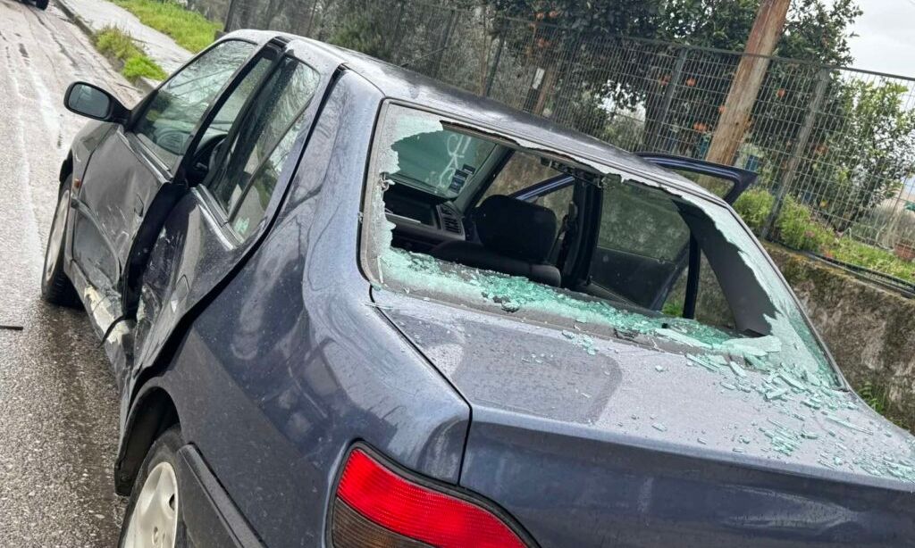 Αγρίνιο: Τροχαίο ατύχημα στην Αγία Βαρβάρα – Γυναίκα μεταφέρθηκε στο νοσοκομείο