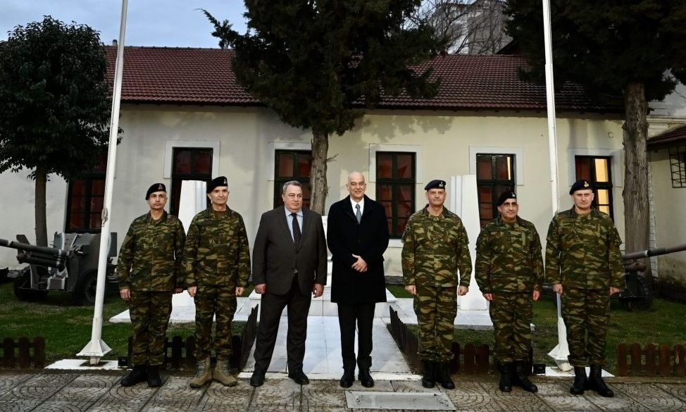 Δένδιας: «Πακέτο» βελτίωσης της ζωής της Στρατιωτικής Οικογένειας- Τι είπε για τους μουσουλμάνους