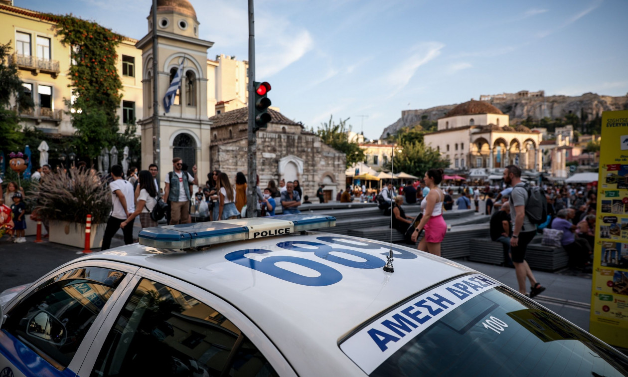 Εξάρχεια: Συνελήφθη 45χρονος που παρενοχλούσε σεξουαλικά γυναίκες – Κουβαλούσε μαχαίρι 18 εκατοστών
