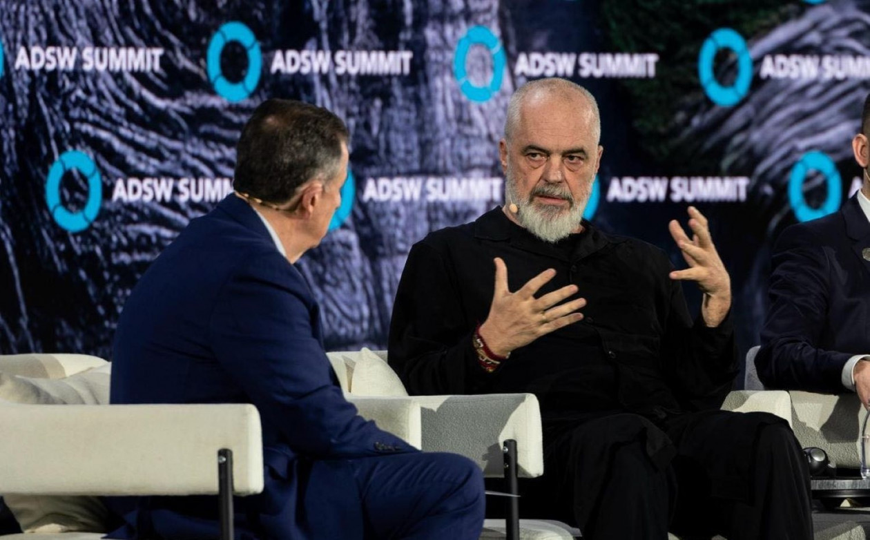 Στην Ουάσινγκτον μεταβαίνει ο Έντι Ράμα – Θα συμμετάσχει στο Συμβούλιο Ειρήνης του Τραμπ