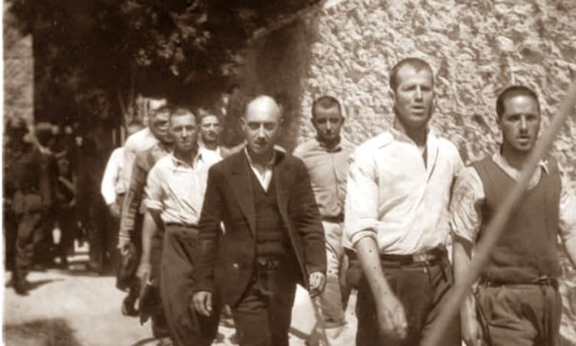 Καισαριανή: Ποιος ήταν ο ναζί υπαξιωματικός που τράβηξε τα ντοκουμέντα της εκτέλεσης των 200 Ελλήνων