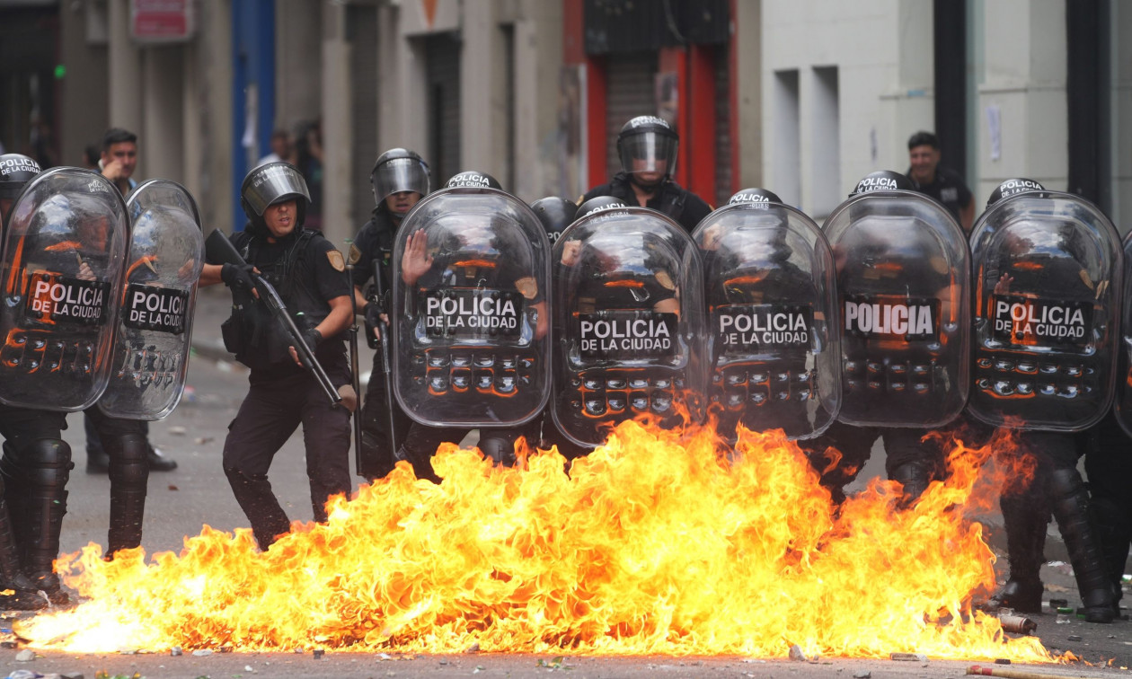 Διαδηλώσεις στην Αργεντινή για την εργασιακή μεταρρύθμιση του Μιλέι