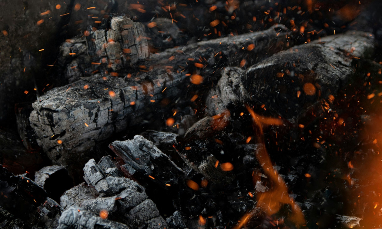 Μαλάουι: Έκαναν ψεύτικη κηδεία για να μεταφέρουν λαθραίο ξυλοκάρβουνο