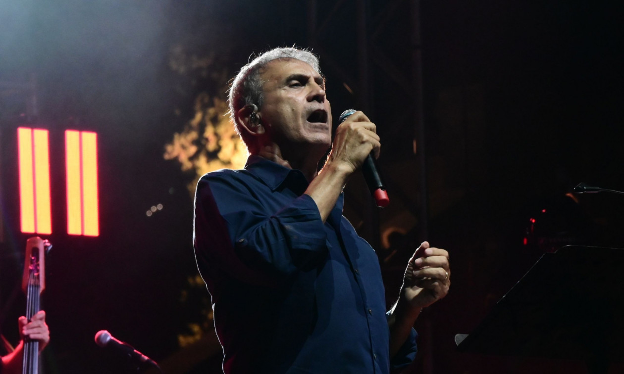 Νταλάρας: Το «αντίο» στην Ελένη Γλύκατζη Αρβελέρ με το τραγούδι που έγραψε τους στίχους