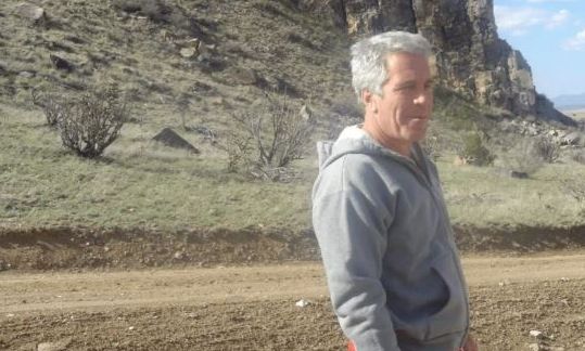 «Ράντσο Ζορό»: Το «εργοστάσιο» μωρών του Επστάιν στο Νέο Μεξικό και οι δύο στραγγαλισμένες γυναίκες