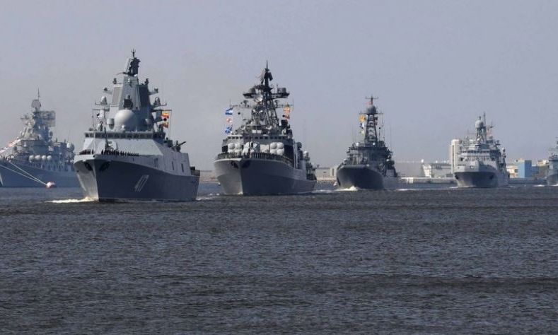 Ρωσία: «Θα βυθίσουμε τα πλοία των πειρατών της Δύσης» – Απειλεί με αντίποινα τους Ευρωπαίους