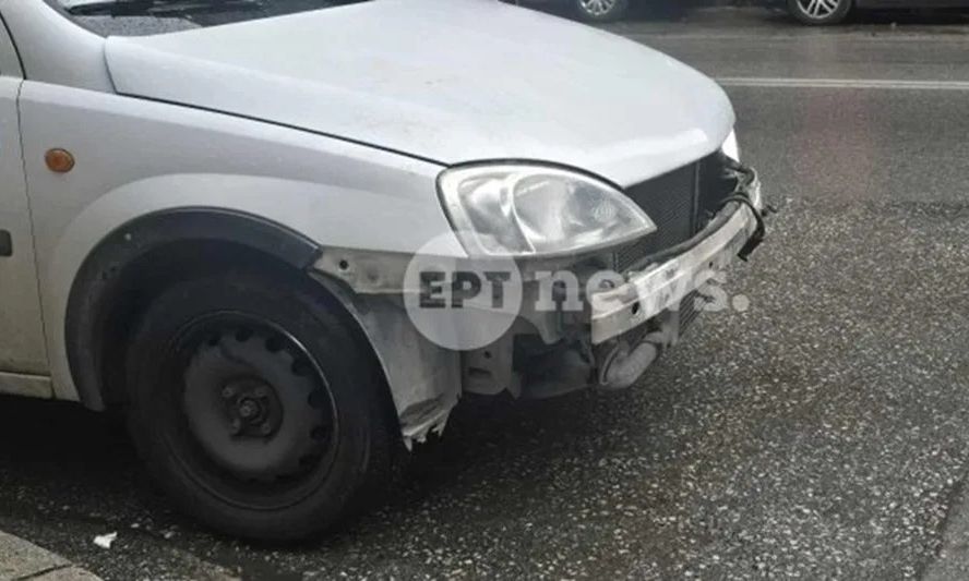 Θεσσαλονίκη: Μοτοσικλέτα συγκρούστηκε με ΙΧ – Τραυματίστηκε σοβαρά στο πόδι ο δικυκλιστής