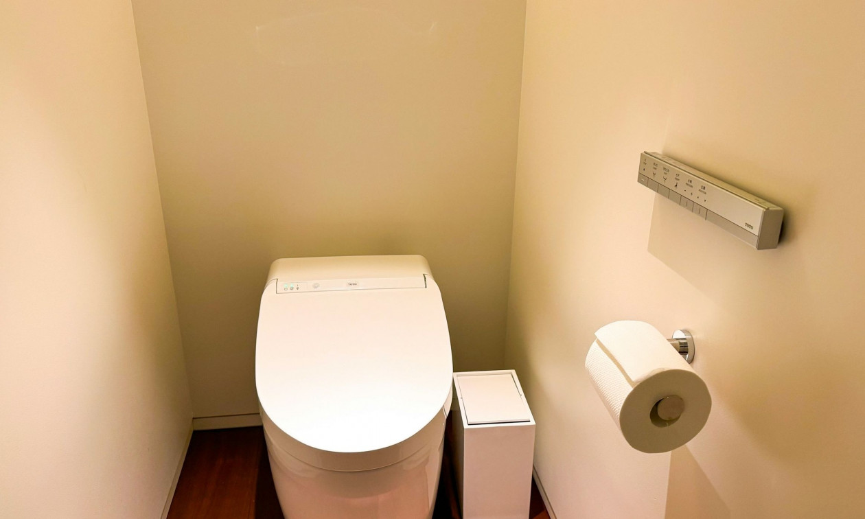 Toto: Αυτή είναι η εταιρεία που από κατασκευή λεκανών κάνει το άλμα σε ημιαγωγούς και τσιπ μνήμης