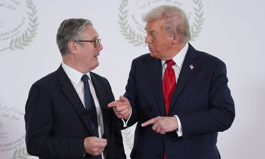 Τηλεφωνική επικοινωνία Τραμπ με τον Βρετανό πρωθυπουργό – Τι συζήτησαν