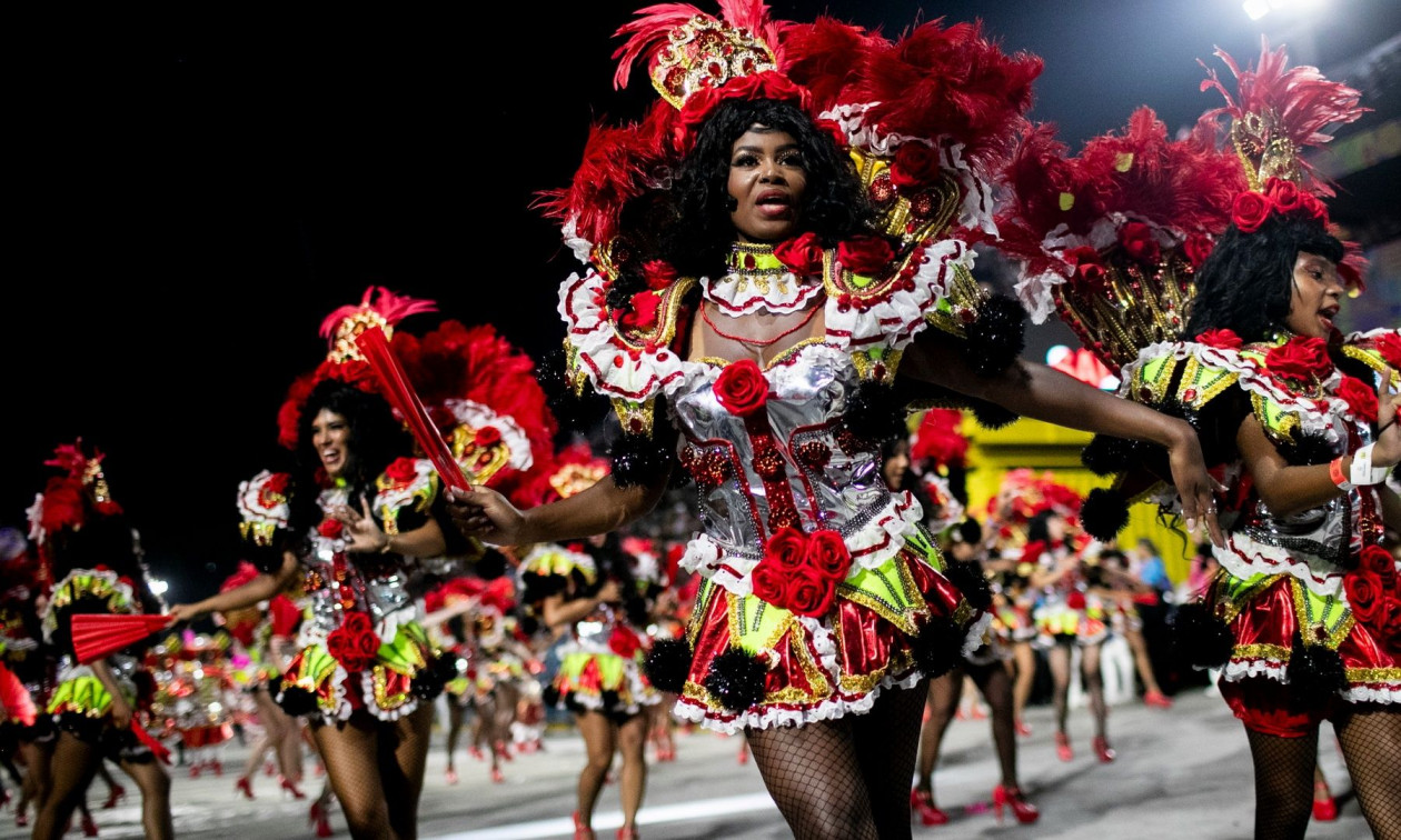 Απόκριες 2026: Το μεγαλύτερο πάρτι του κόσμου ξεκίνησε στο Ρίο ντε Τζανέιρο – Live