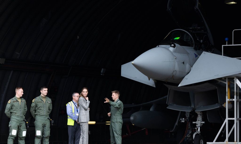 Η Βρετανία απαγορεύει στις ΗΠΑ τη χρήση των βάσεων για πλήγματα κατά του Ιράν – Η απάντηση Τραμπ