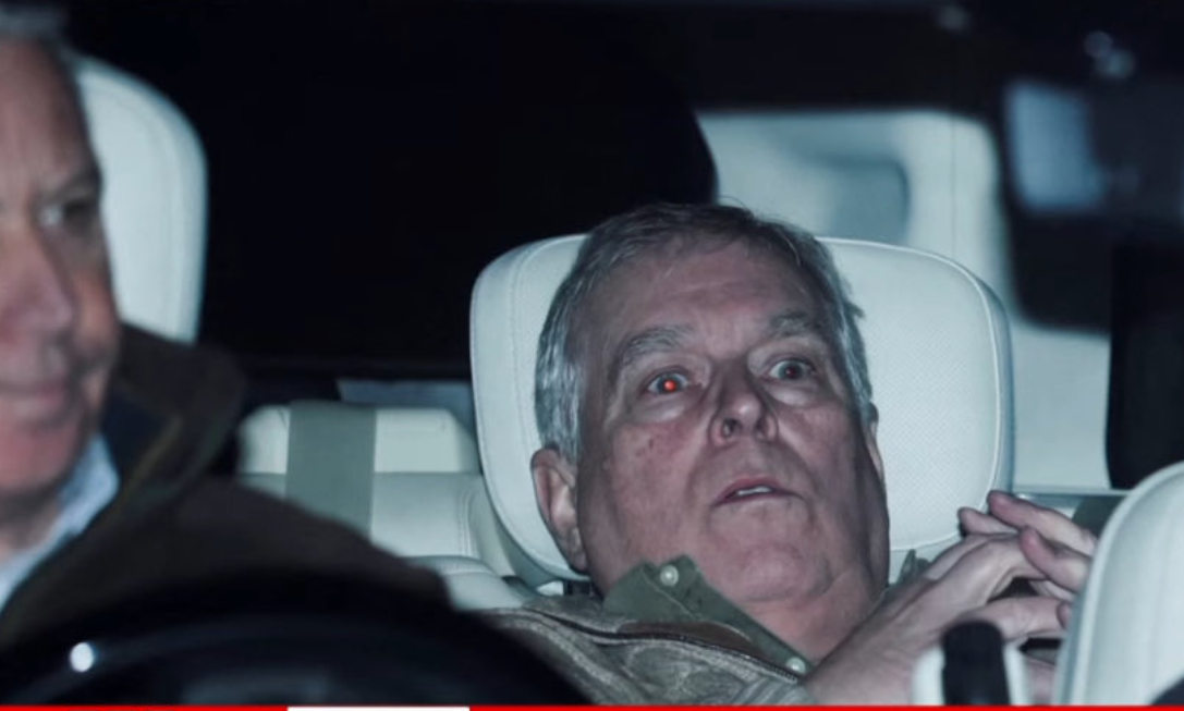 Η πρώτη φωτογραφία του έκπτωτου πρίγκιπα Άντριου: Ο τρόμος στα μάτια του