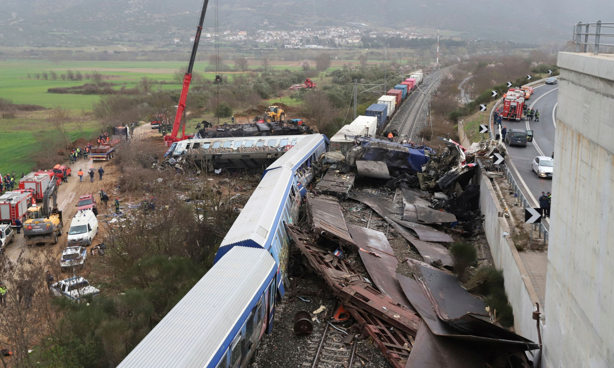 Τέμπη: Τι λέει ο Άρειος Πάγος για τις εκταφές των σορών