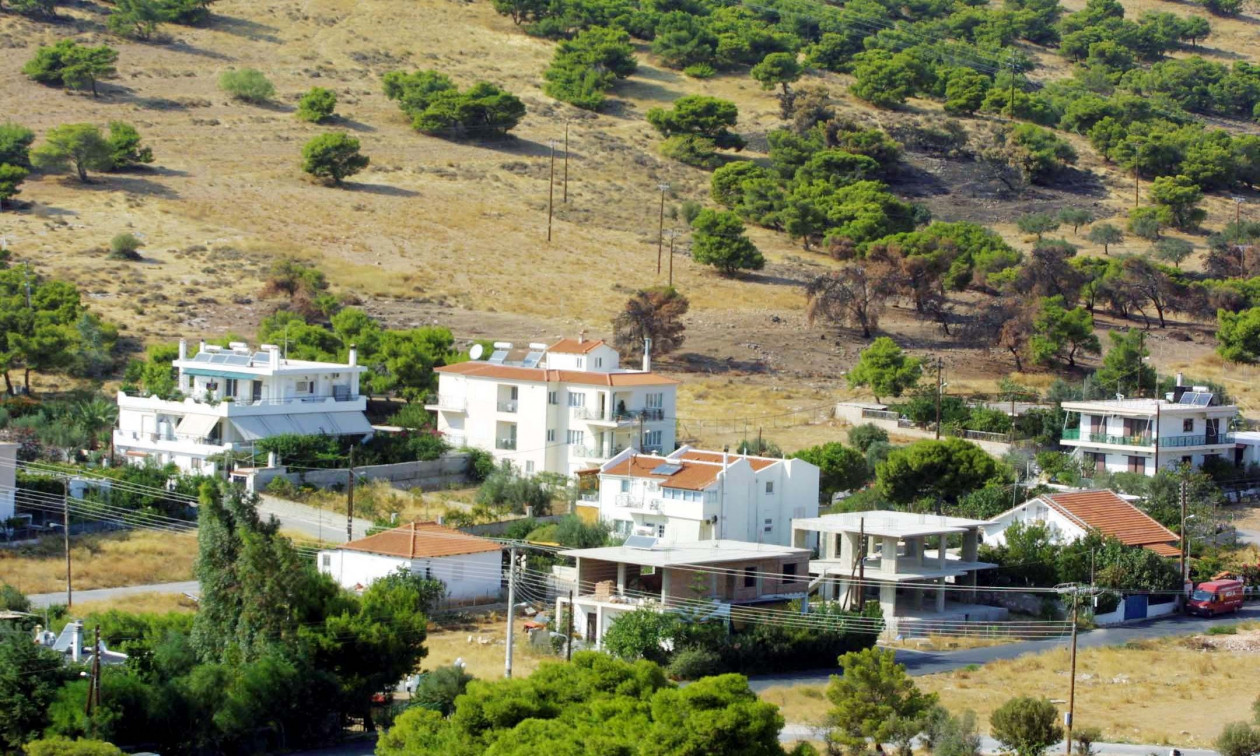 Αυτά είναι τα νέα πρόστιμα για αυθαίρετα και ημιυπαίθριους χώρους