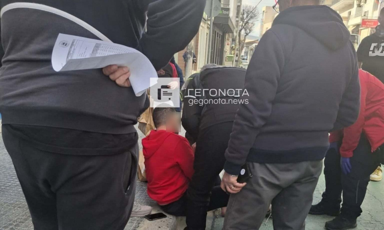 Βόλος: Αυτοκίνητο παρέσυρε πεζό στο κέντρο της πόλης – Μεταφέρθηκε στο νοσοκομείο