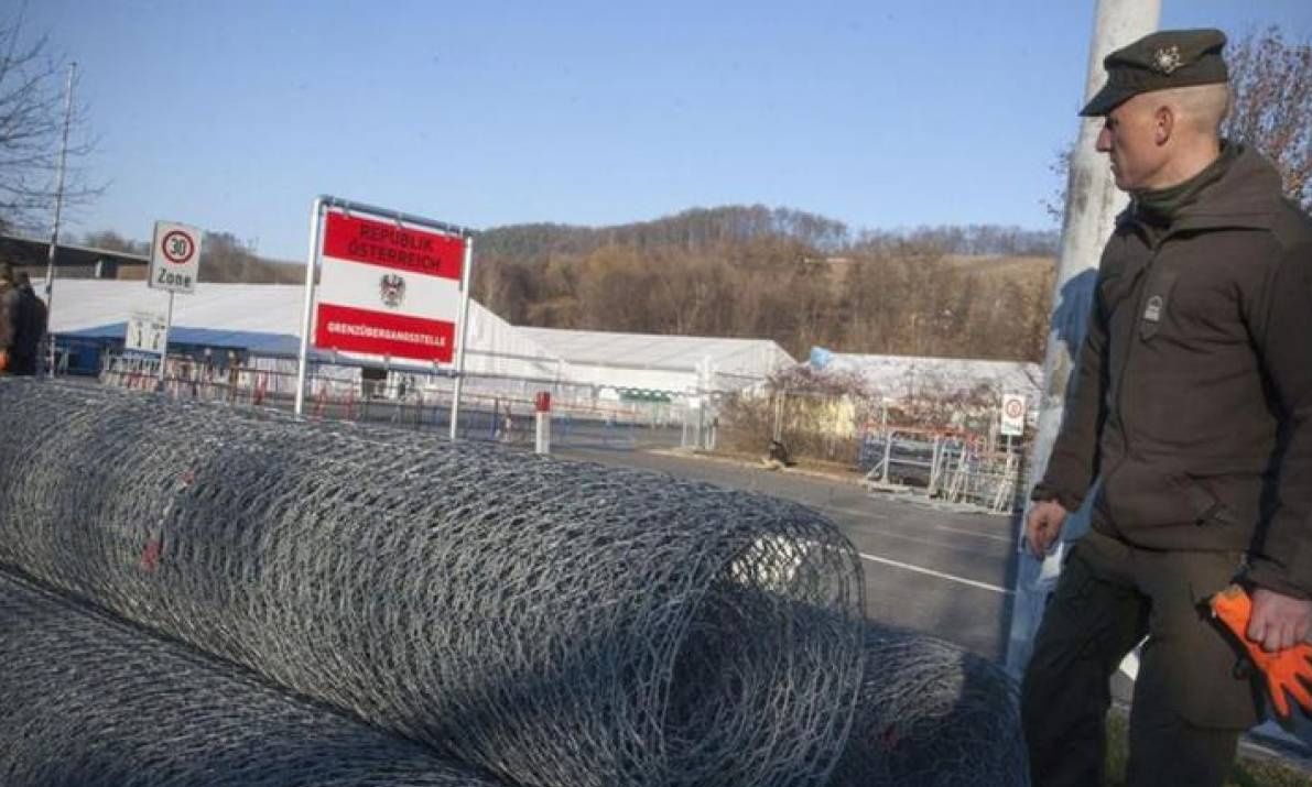 Αυστραία: Η παράταση της στρατιωτικής θητείας διχάζει τη χώρα