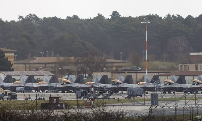 Ιράν: Οι ΗΠΑ σφίγγουν τον στρατιωτικό τους κλοιό στην περιοχή – F-35 στη Σούδα