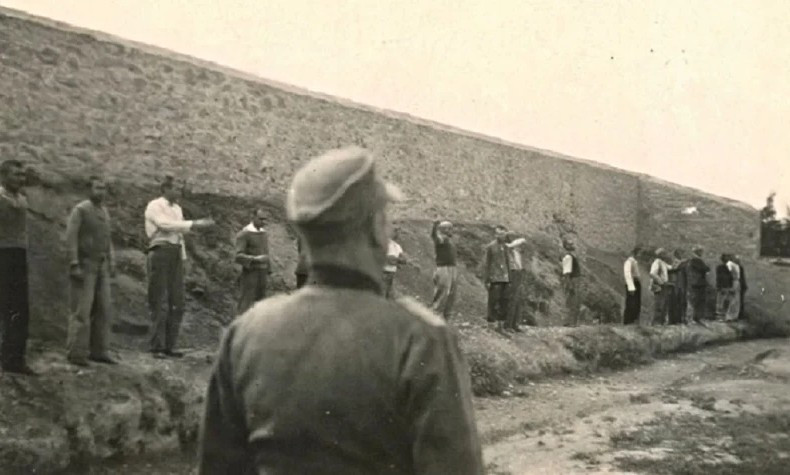 Φωτογραφίες Καισαριανής: Διεθνής συγκίνηση για τα ντοκουμέντα – Τι γράφει ο Τύπος παγκοσμίως