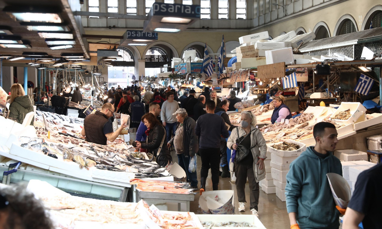 Σαρακοστή 2026: Στα ύψη οι τιμές στα ιχθυοπωλεία – «Πρωταγωνιστούν» γαρίδες, καλαμαράκια και σουπιές