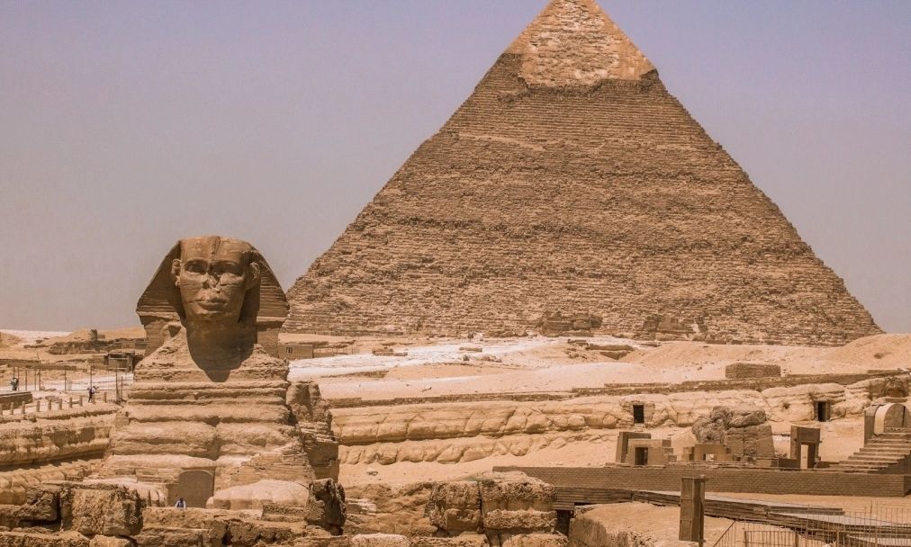 Ερευνητές υποστηρίζουν ότι εντόπισαν τεράστιες υπόγειες δομές κάτω από τη Μεγάλη Πυραμίδα της Γκίζας