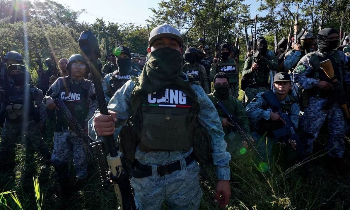 Μεξικό: Ο στρατός του καρτέλ ναρκωτικών του «Ελ Μέντσο» – Τανκς, θωρακισμένα οχήματα και πολυβόλα