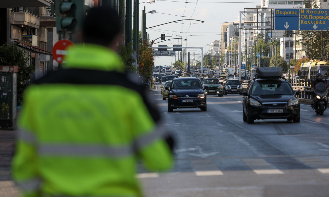 Νέες αλλαγές στον ΚΟΚ: Νέο όριο ταχύτητας φέρνει πρόστιμα που φτάνουν μέχρι και τα 700 ευρώ