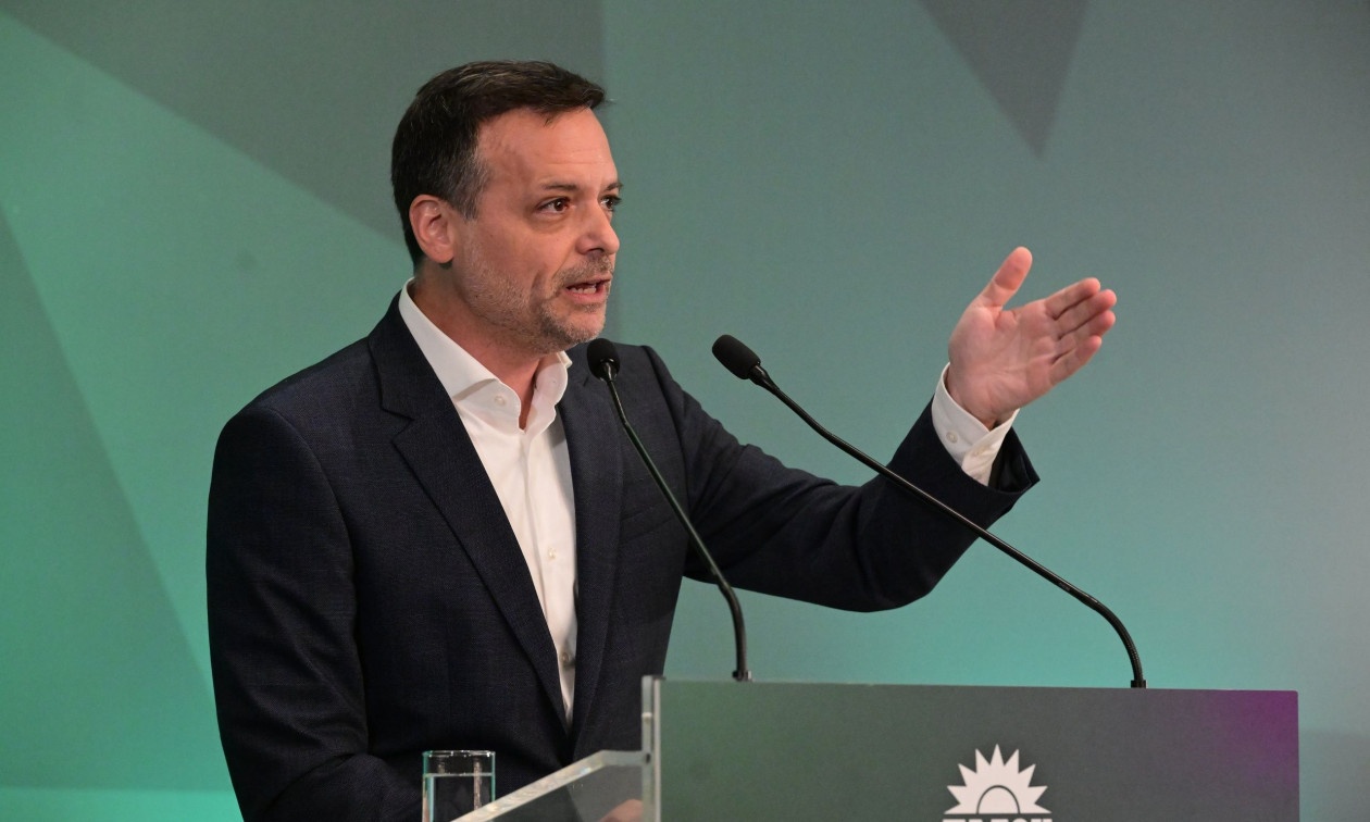 Οι προσθήκες Δούκα στο πρόγραμμα του ΠΑΣΟΚ: Κατάργηση μνημονιακών νόμων, απόδοση ΕΝΦΙΑ στους δήμους