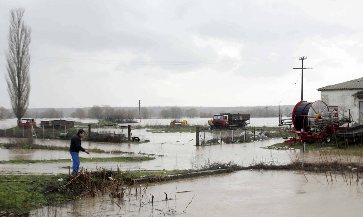 Σε «Red Code» ο Έβρος λόγω κινδύνου πλημμυρών – Διακοπές στα σιδηροδρομικά δρομολόγια