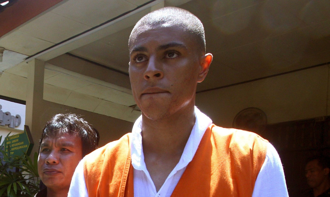 Ινδονησία: Απελευθερώθηκε και απελάθηκε Αμερικανός αφού πέρασε 11 χρόνια στη φυλακή για δολοφονία