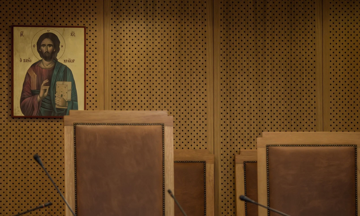 Πρωτοφανές: Δικηγόρος οπλοφορούσε κατά τη διάρκεια δίκης στο Πρωτοδικείο