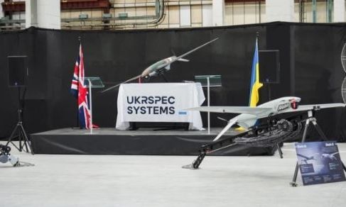 Bρετανία: Άρχισε να λειτουργεί το πρώτο ουκρανικό εργοστάσιο παραγωγής drone