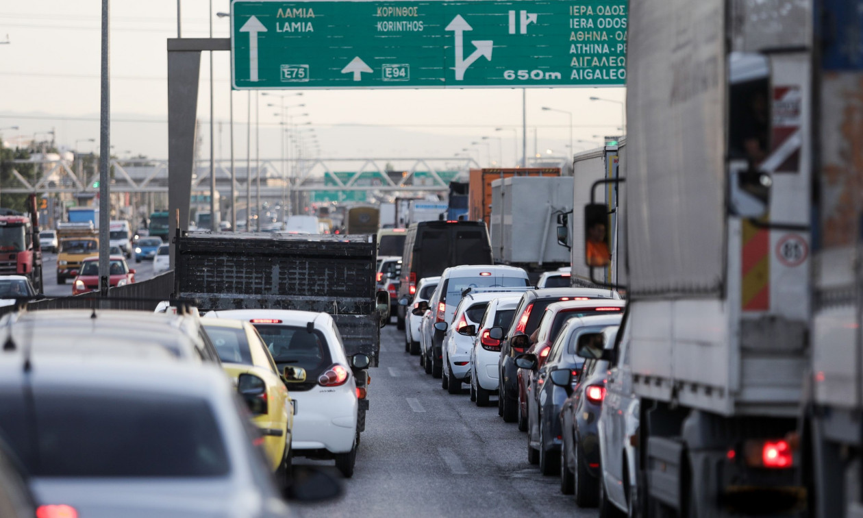 Κίνηση τώρα: Σύγκρουση οχημάτων στη Λεωφόρο Κηφισού – Μεγάλες καθυστερήσεις στο ρεύμα προς Λαμία