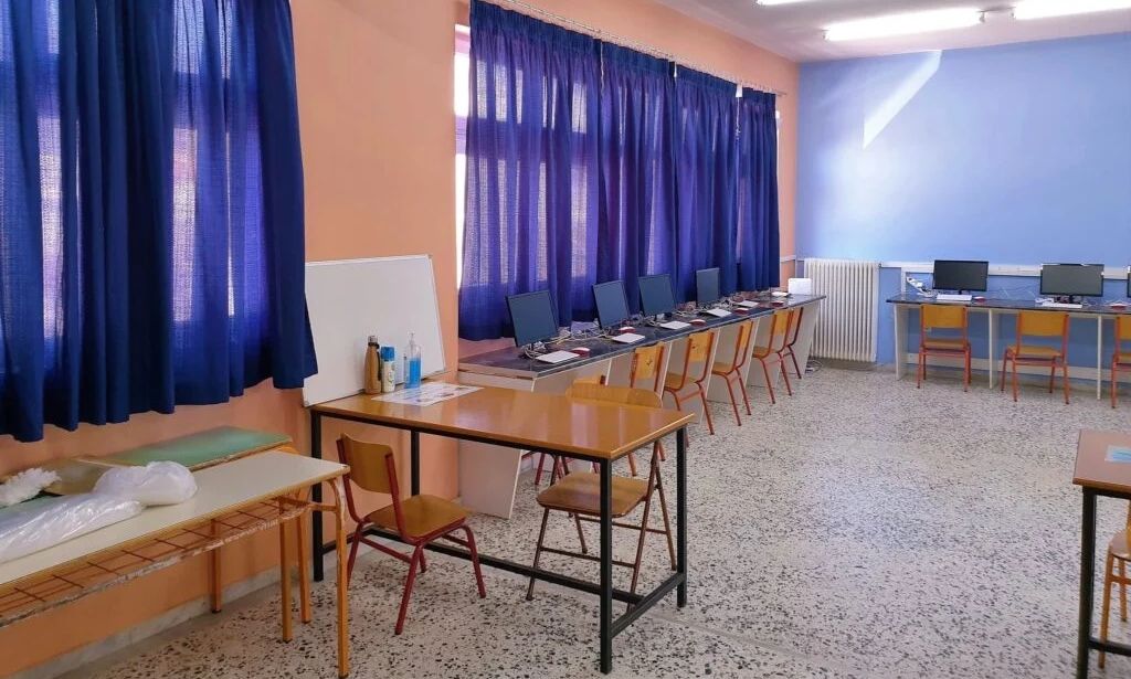 Πύργος: 23χρονος έβαλε «ακουαφόρτε» στις τουαλέτες του πρώην σχολείου του