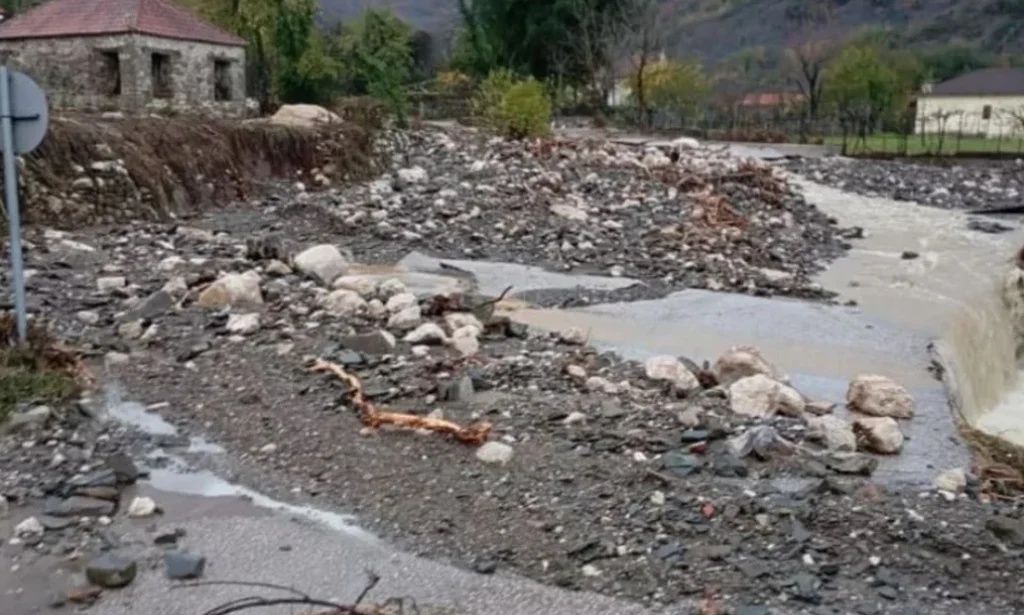 Πρέβεζα: Κλειστός επ’ αόριστον ο δρόμος στην Κλεισούρα μετά τις συνεχείς κατολισθήσεις