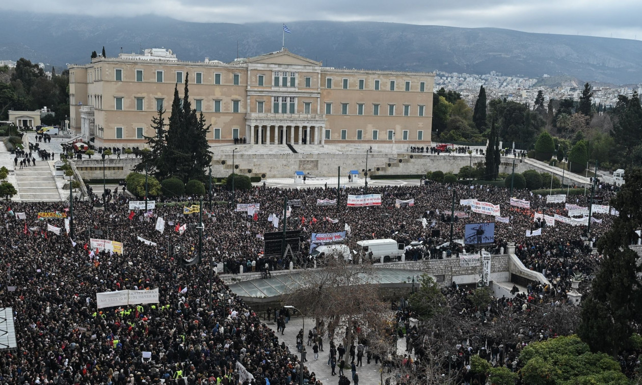 28 Φλεβάρη – Τρία χρόνια από την τραγωδία στα Τέμπη: Ποιοι θα απεργήσουν – Πώς θα κινηθούν τα ΜΜΜ