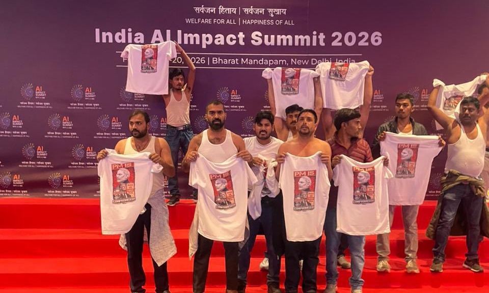 Ινδία: Διαμαρτυρία στη σύνοδο κορυφής για την τεχνητή νοημοσύνη, προκάλεσε πολιτική «θύελλα»